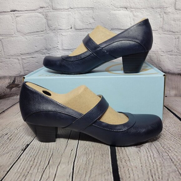 LifeStride Women's Rozz Mary Jane Pumps - Picture 6 of 10